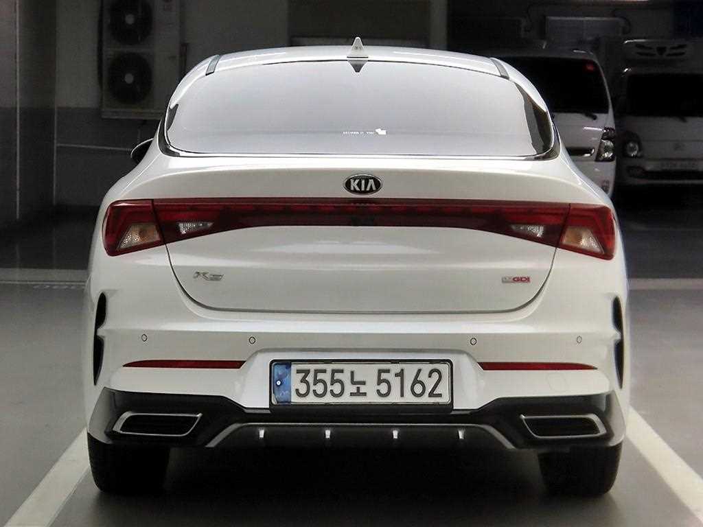 KIA K5 - Vista 3