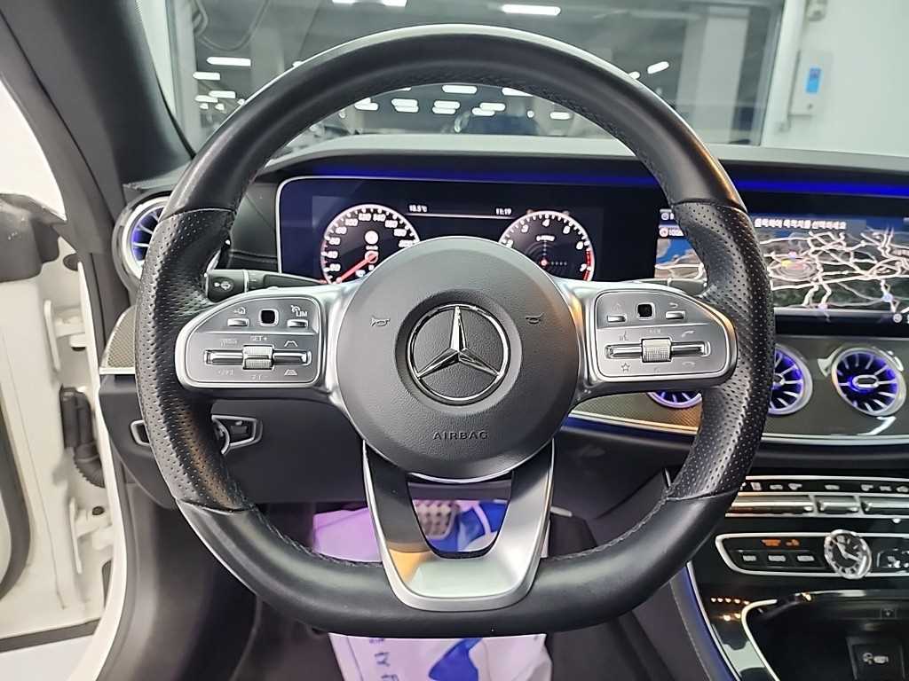 Mercedes Benz E class - Vista 9