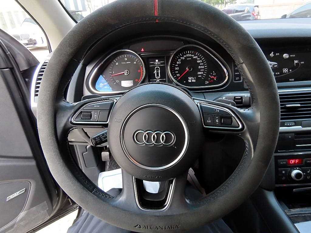 Audi Q7 - Vista 8