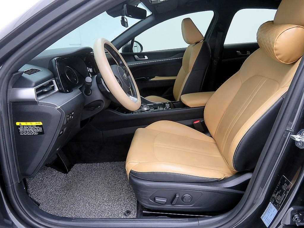 KIA K5 - Vista 5