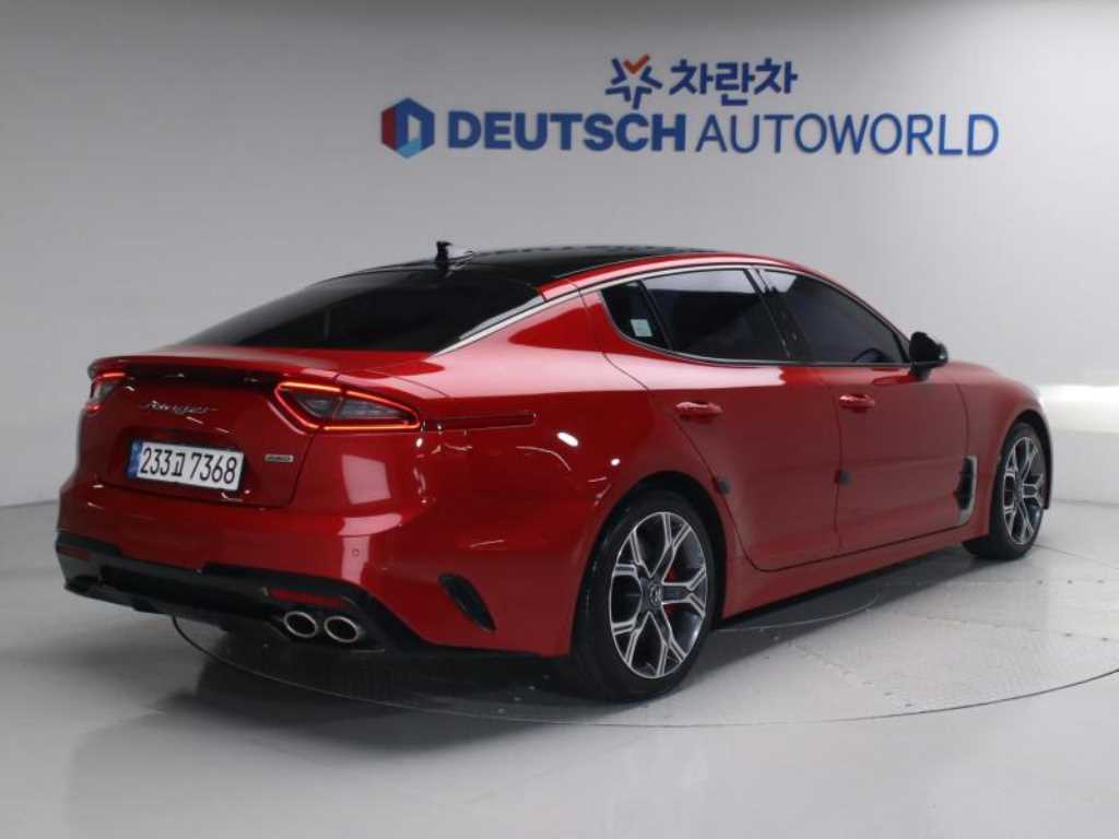 KIA Stinger - Vista 3