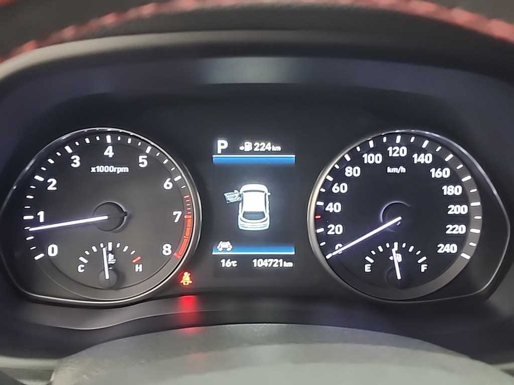HYUNDAI i30 - Vista 6