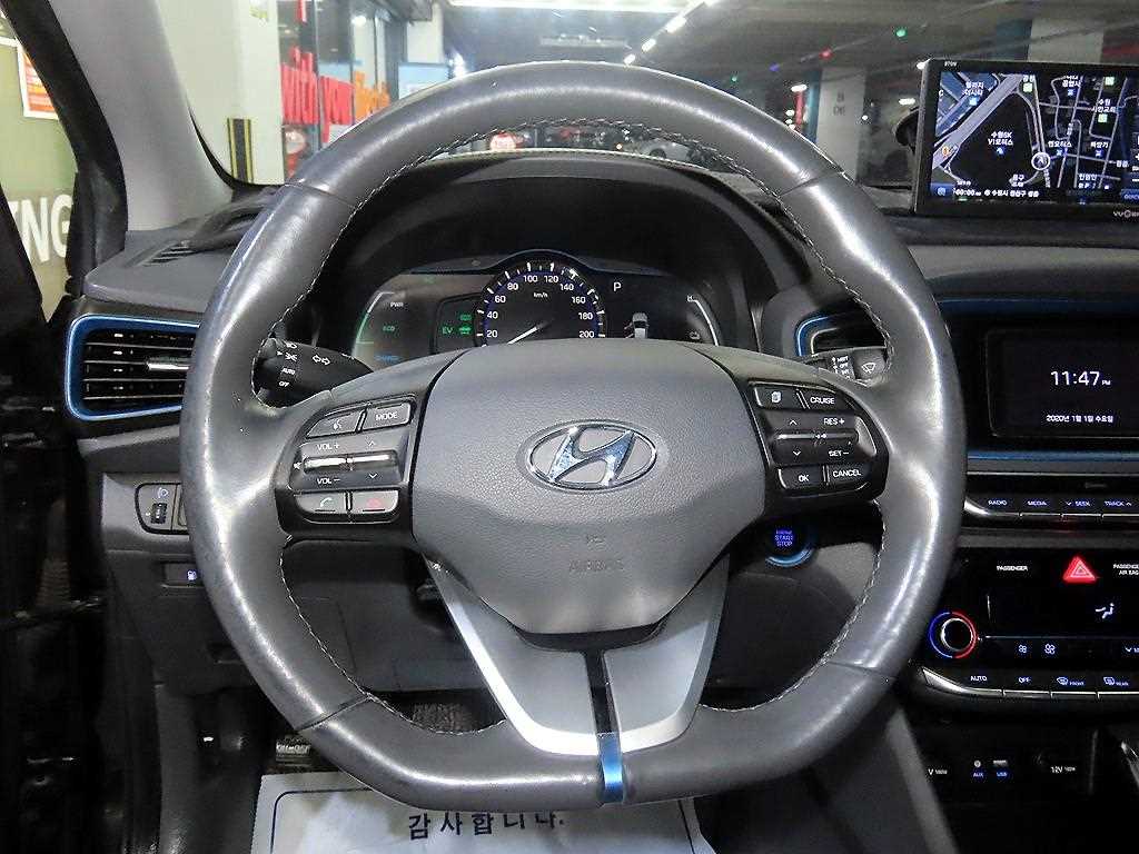 HYUNDAI Ioniq - Vista 8