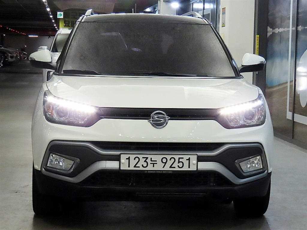 Ssangyong Tivoli - Vista 2
