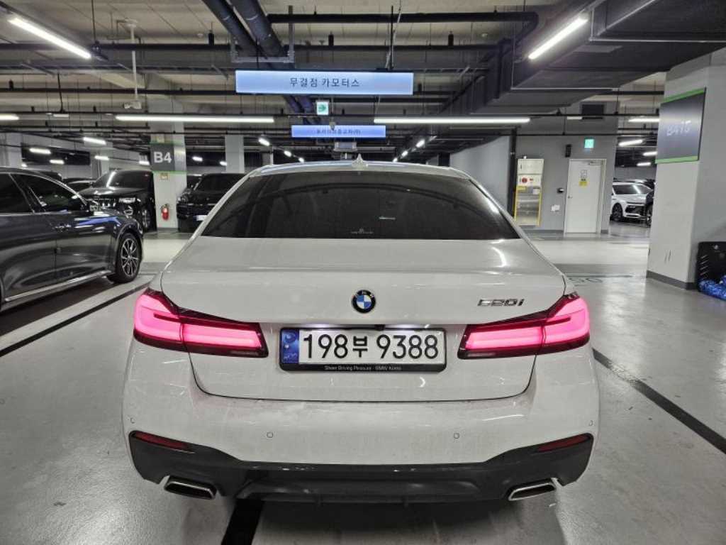 BMW 5 Series - Vista 2