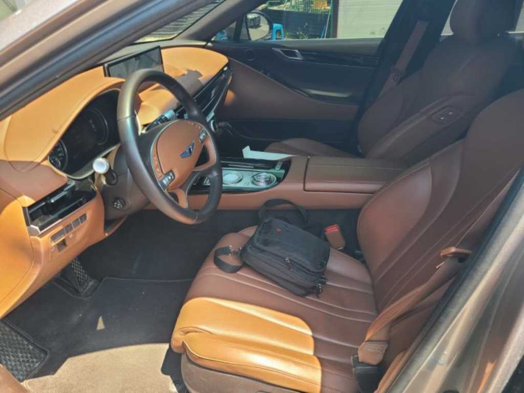 Genesis G80 - Vista 11