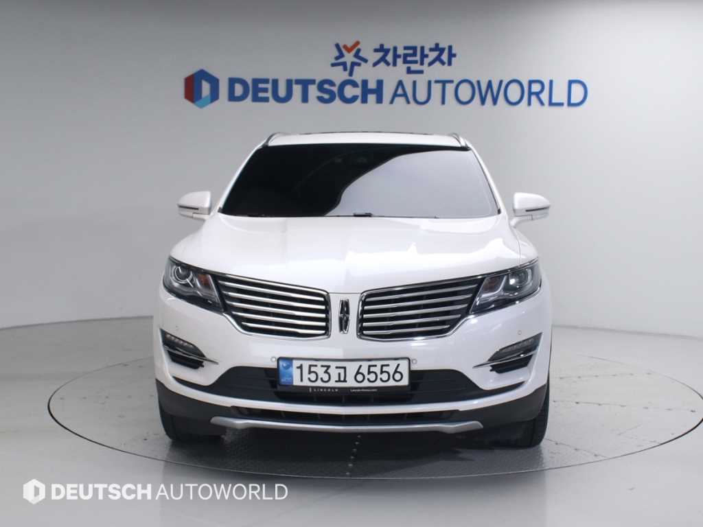 Lincoln MKC - Vista 3