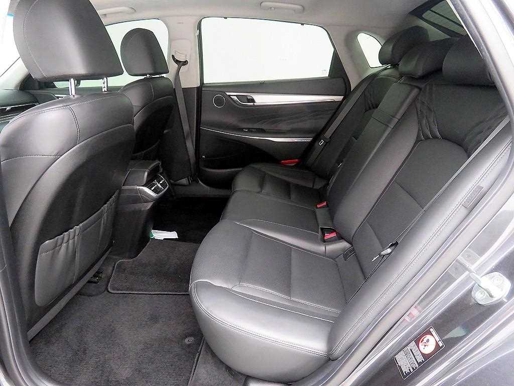 HYUNDAI Grandeur - Vista 7