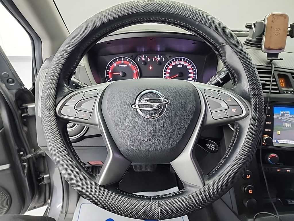 Ssangyong Korando - Vista 9
