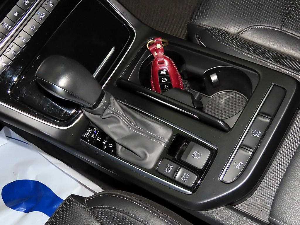 HYUNDAI Grandeur - Vista 12