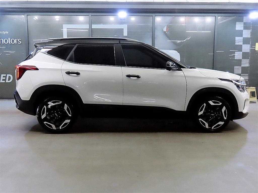 KIA Seltos - Vista 3