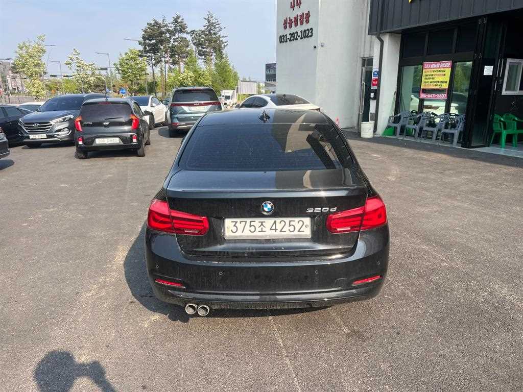BMW 3 series - Vista 3