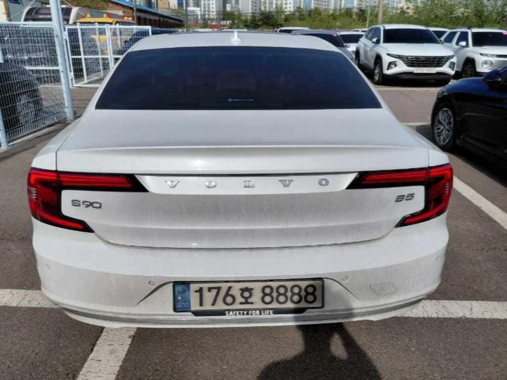 Volvo S90 - Vista 4