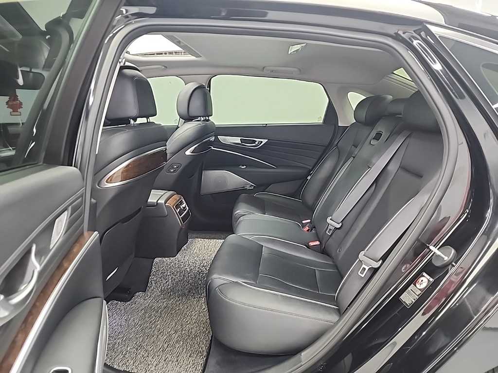 KIA K9 - Vista 12