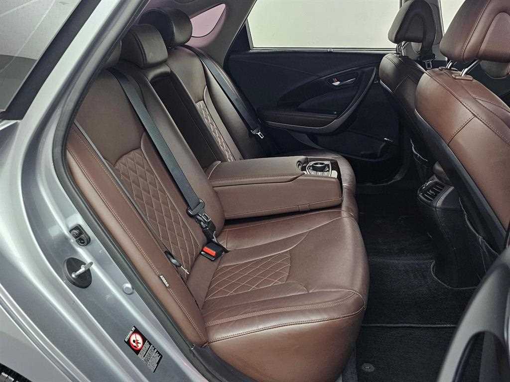 HYUNDAI Aslan - Vista 12