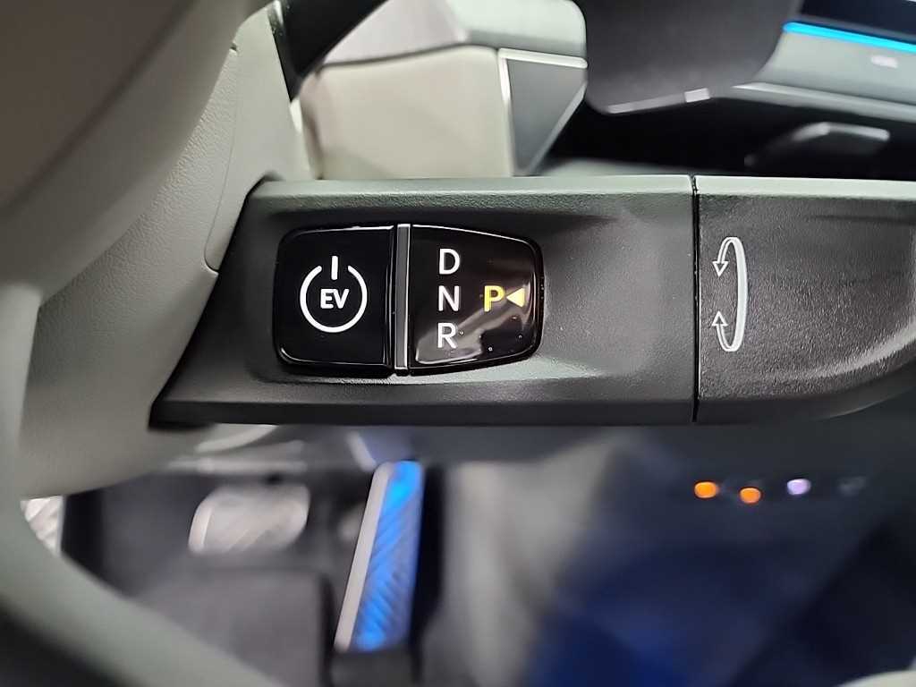 KIA EV9 - Vista 8