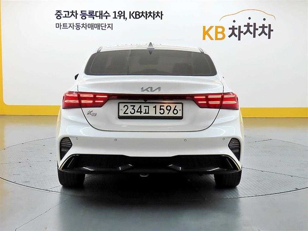 KIA K3 - Vista 3