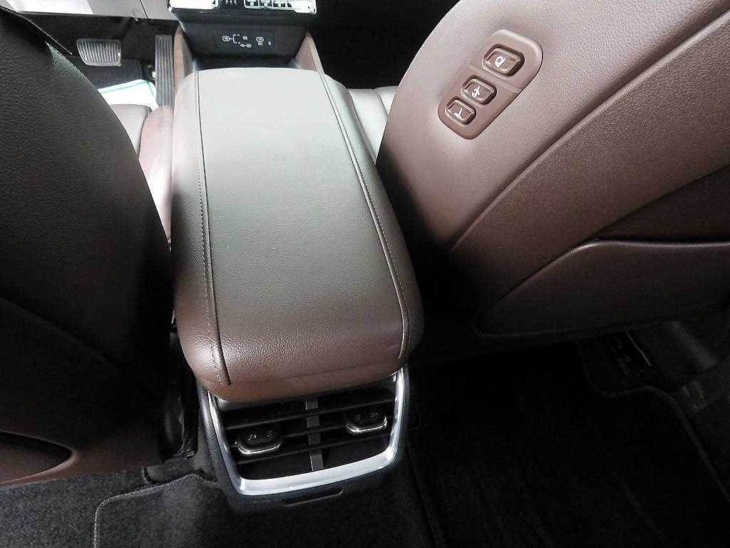 HYUNDAI Grandeur - Vista 9