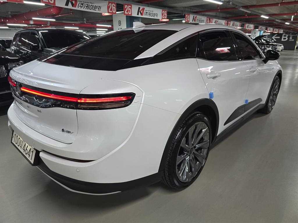 Toyota Crown - Vista 6