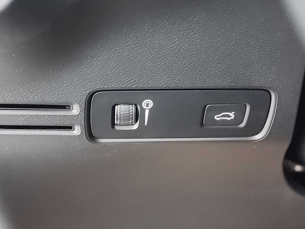 Volvo XC40 2022 Blanco - Importación desde Corea - HF Imports Iquique - Foto 18