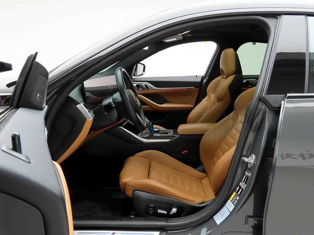 BMW i4 - Vista 12