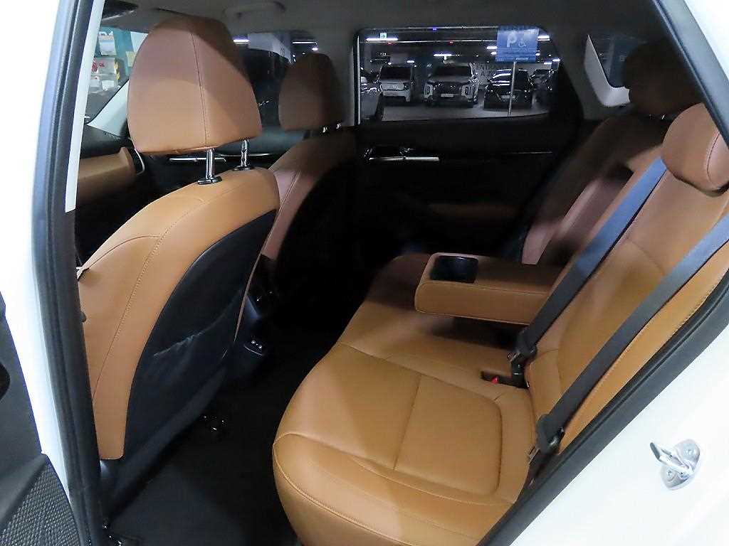KIA Seltos - Vista 7