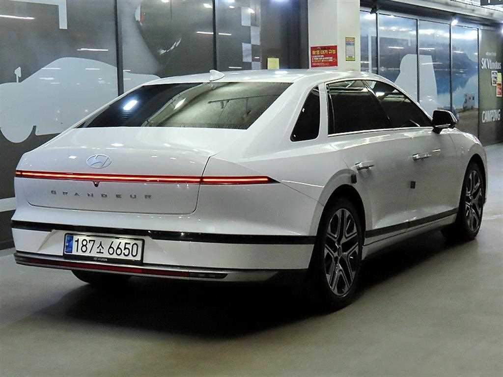 HYUNDAI Grandeur - Vista 4