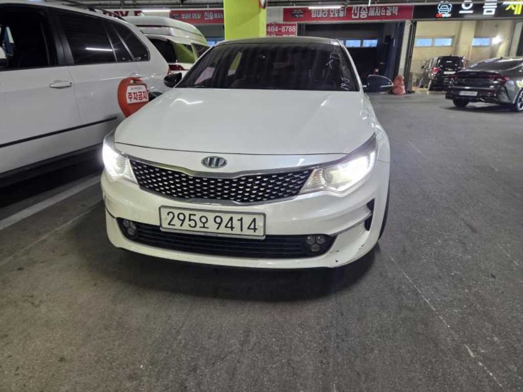 KIA K5 2016 Negro - Importación desde Corea - HF Imports Iquique - Foto 1
