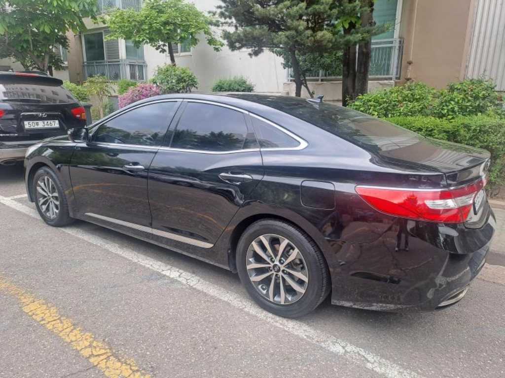 HYUNDAI Grandeur - Vista 4