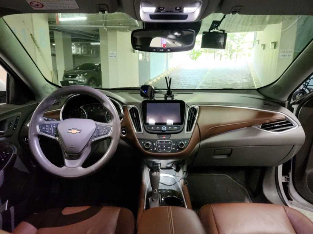 Chevrolet Malibu - Vista 6
