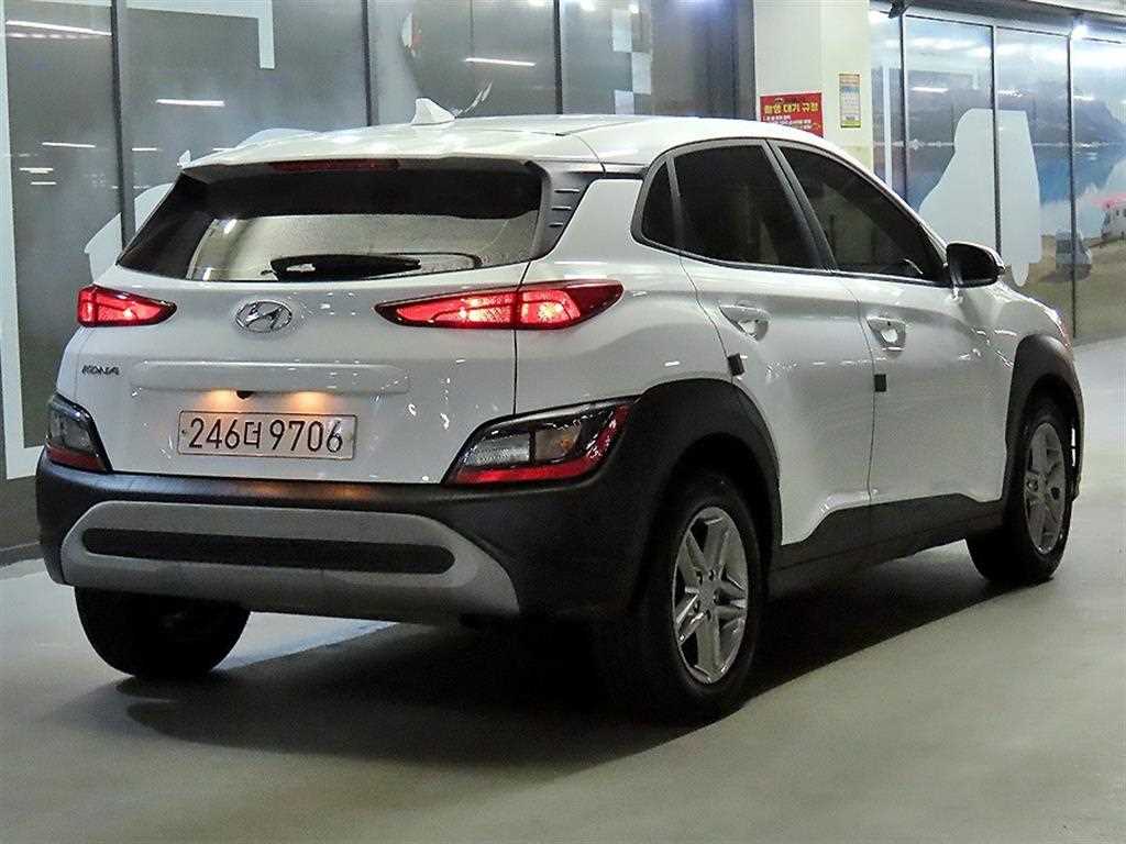 HYUNDAI Kona - Vista 4