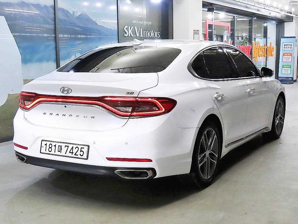 HYUNDAI Grandeur - Vista 4