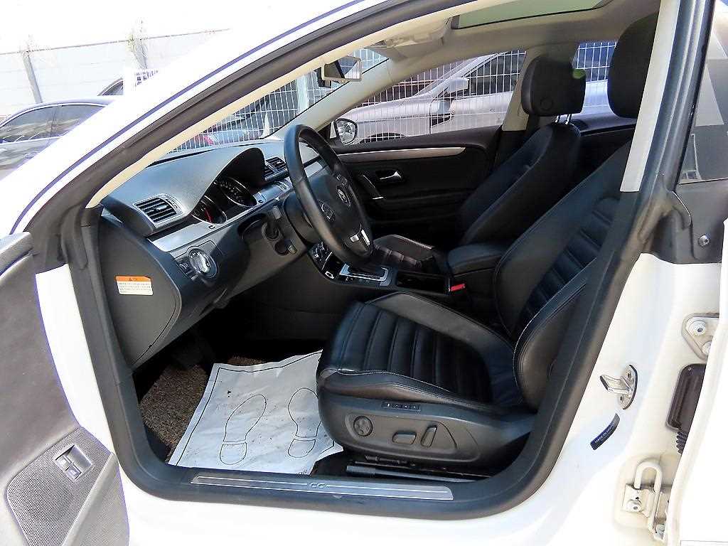 Volkswagen CC - Vista 5
