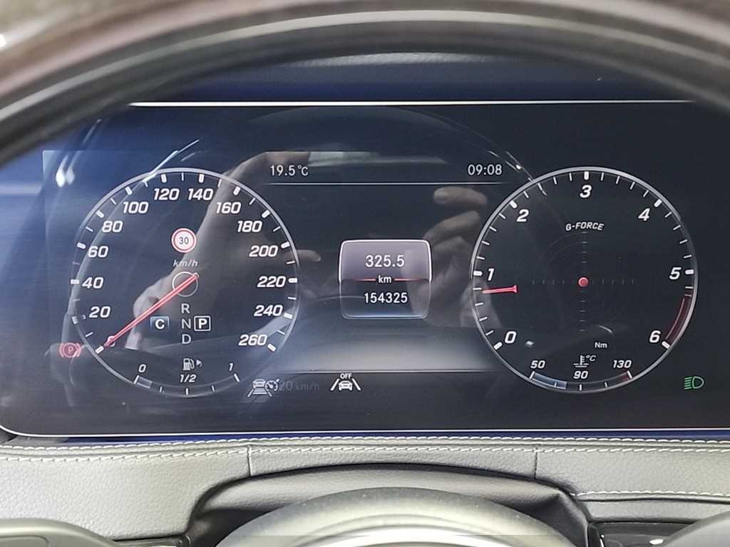 Mercedes Benz S Class - Vista 6