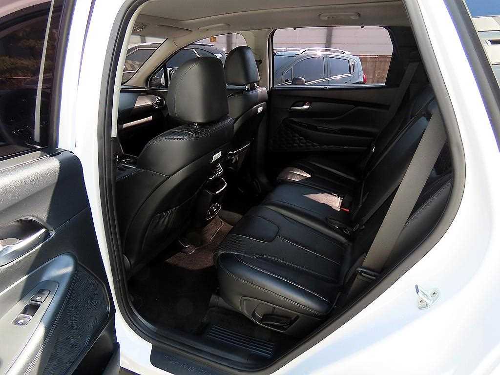 HYUNDAI Santa Fe - Vista 6