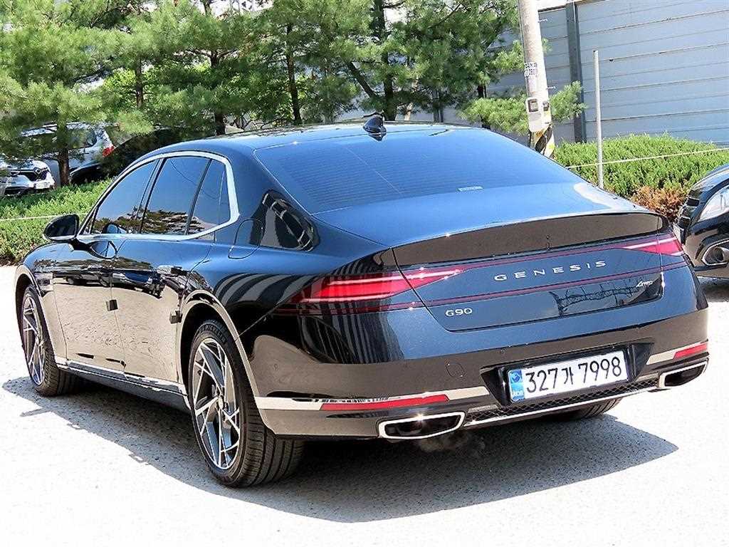 Genesis G90 - Vista 3