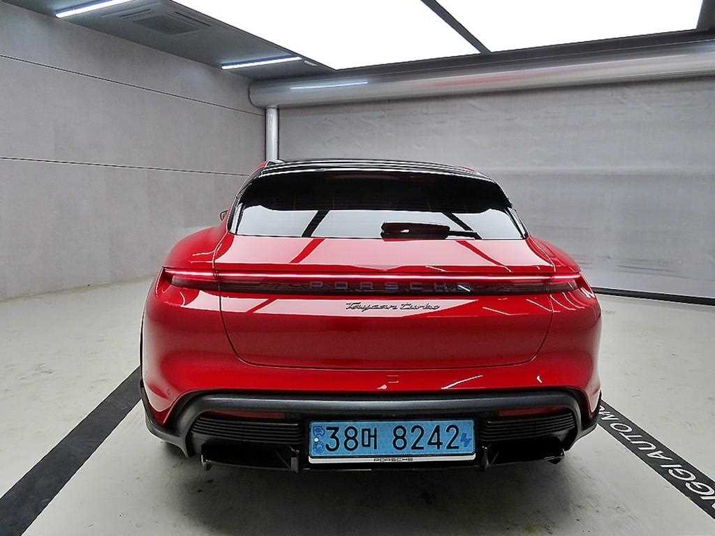 Porsche Taycan - Vista 3