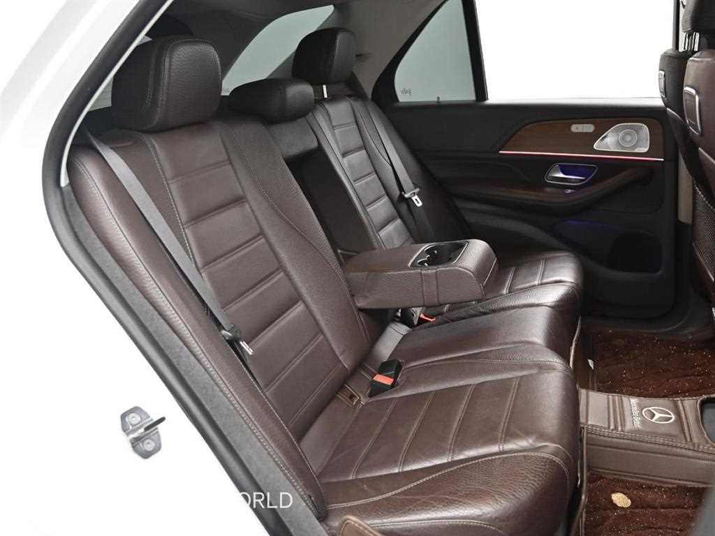 Mercedes Benz GLE Class - Vista 12