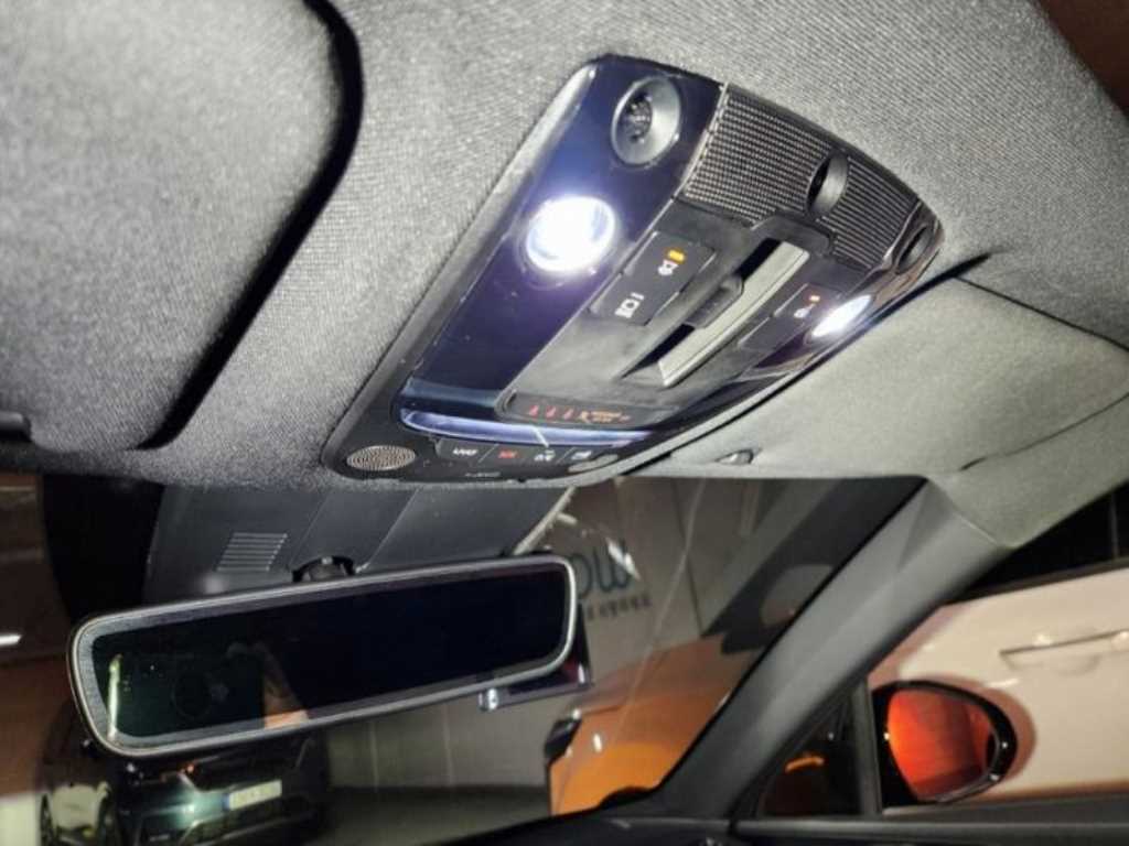 KIA K5 - Vista 12