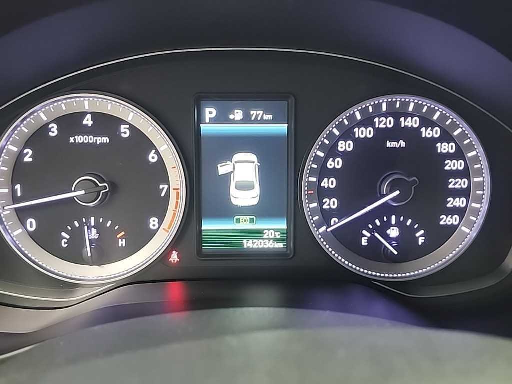 HYUNDAI Grandeur - Vista 6