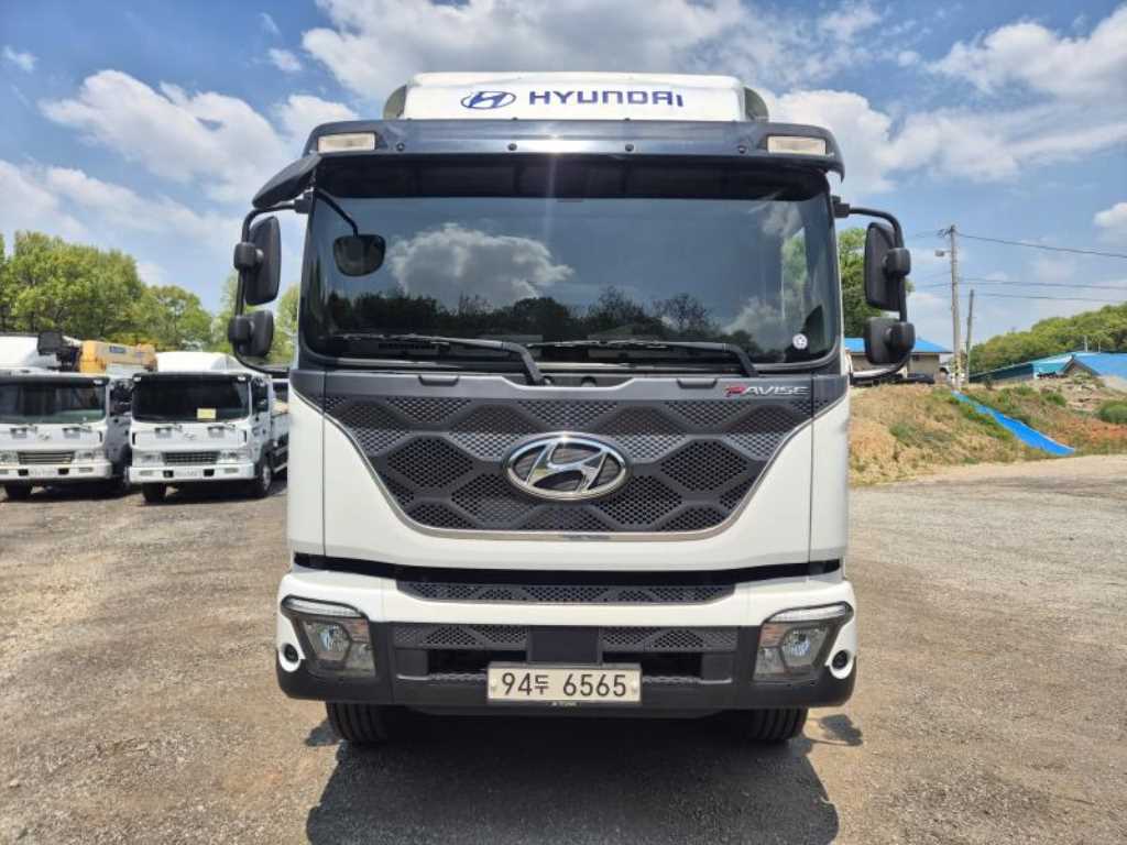 medium and large cargo truck - Vista 2