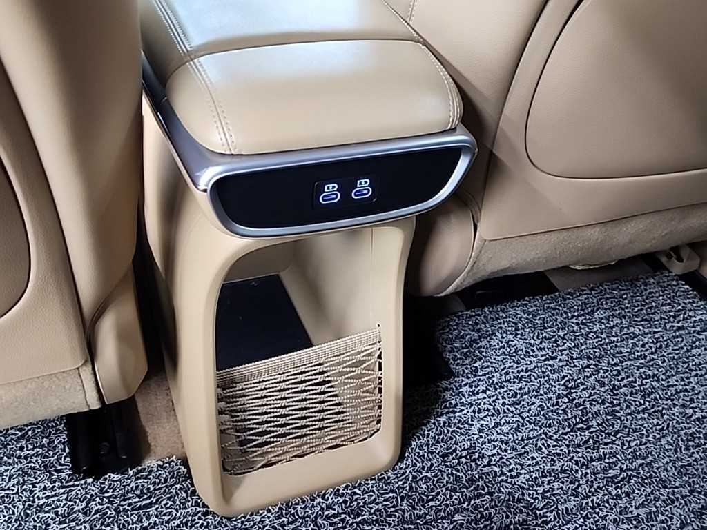 Genesis GV60 2022 Blanco - Importación desde Corea - HF Imports Iquique - Foto 14