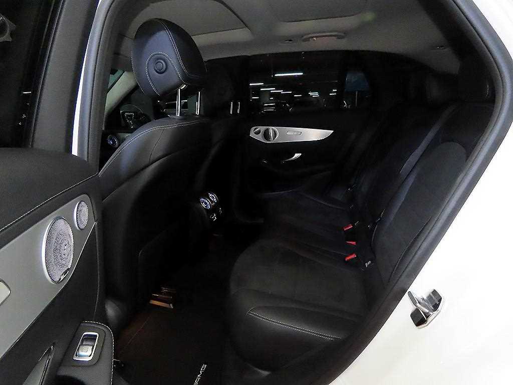 Mercedes Benz GLC Class - Vista 7