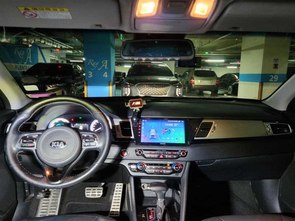 KIA Niro - Vista 8