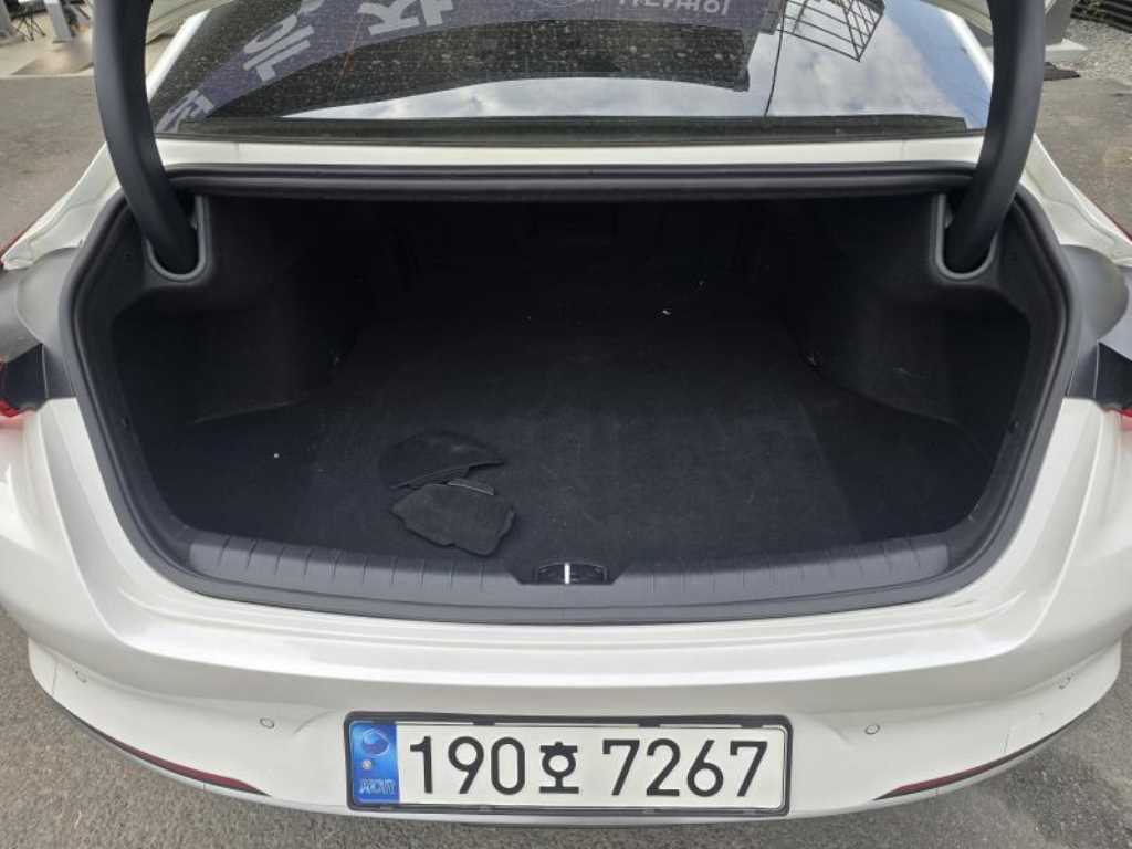 KIA K8 - Vista 5
