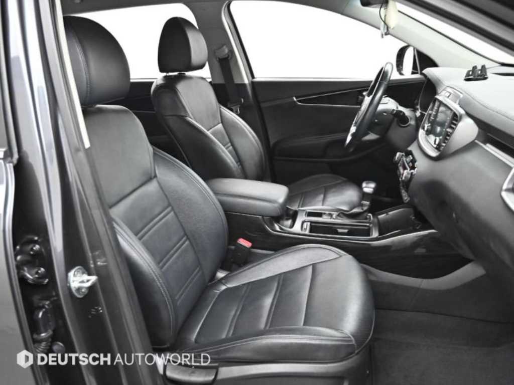 KIA Sorento - Vista 11