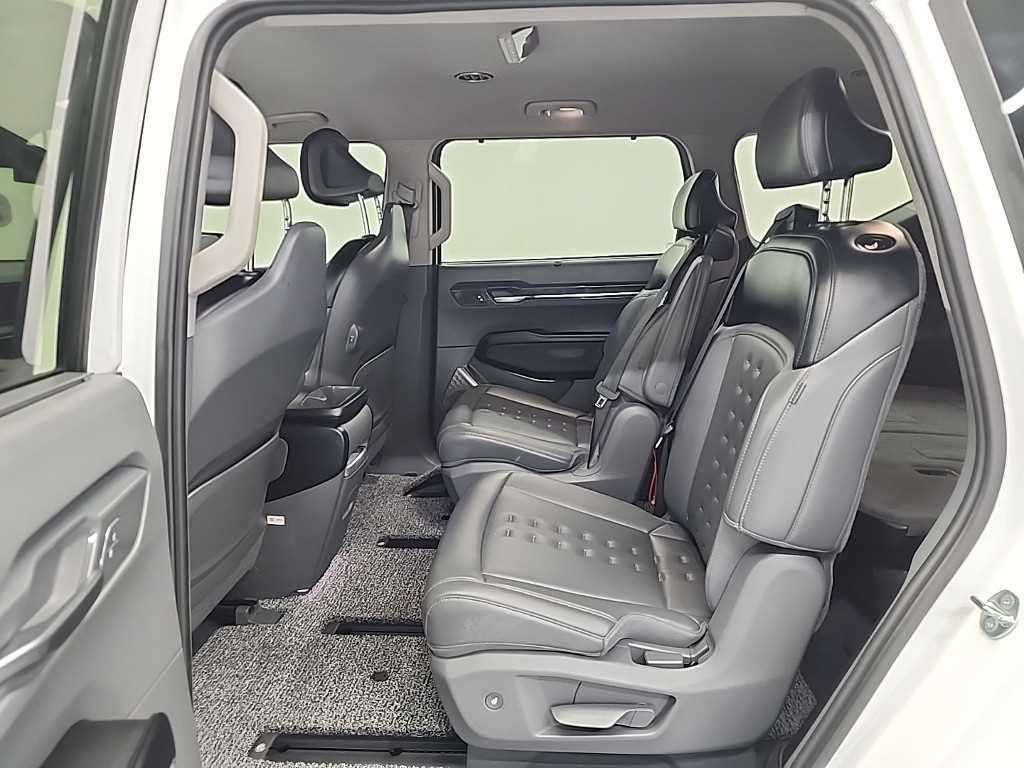 KIA EV9 - Vista 12