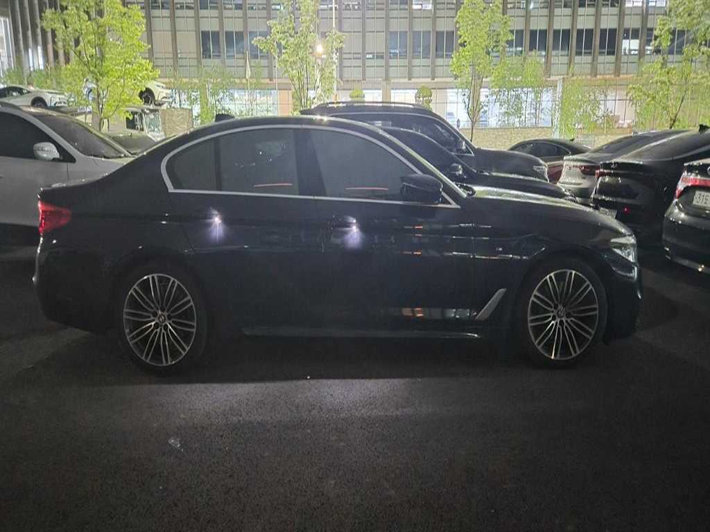 BMW 5 Series - Vista 3