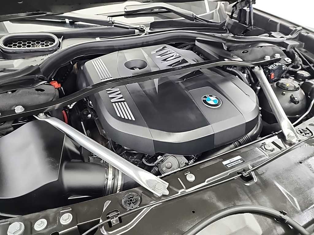BMW 7 Series - Vista 5