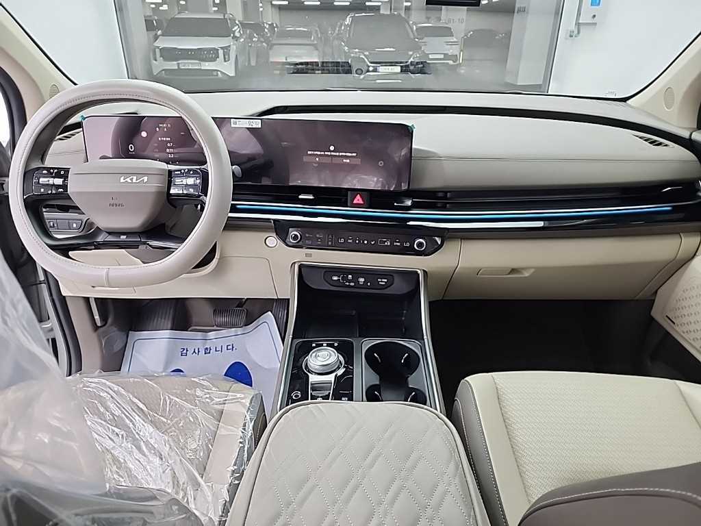 KIA Carnival - Vista 7